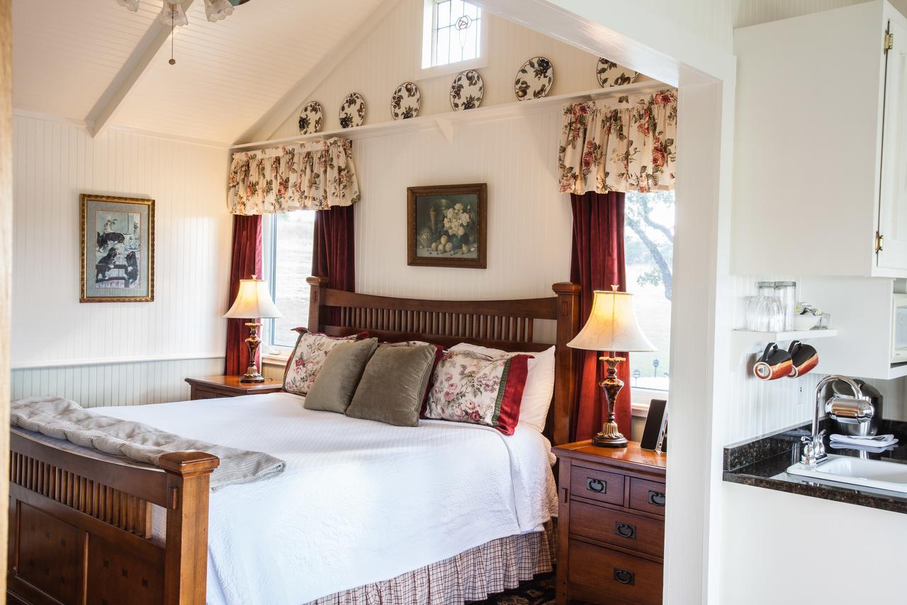Rose Hill Retreat Aaa Four Diamond Inn Stonewall Exteriör bild